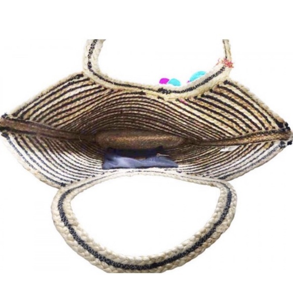 💢SOLD💢ABSOLUTELY GORGEOUS TO WEAR WITH YOUR HOTEL RESORT VACATIONS OUTFITS - Picture 6 of 6